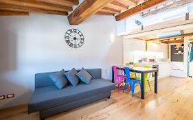 Casa San Paolino Dentro Le MuraElegant Flat Wifi E Selfcheckin